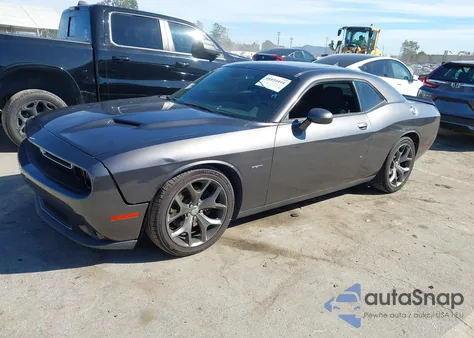 2015 Dodge Challenger R/T z USA, uszkodzony, nr VIN 2C3CDZAT7FH737056